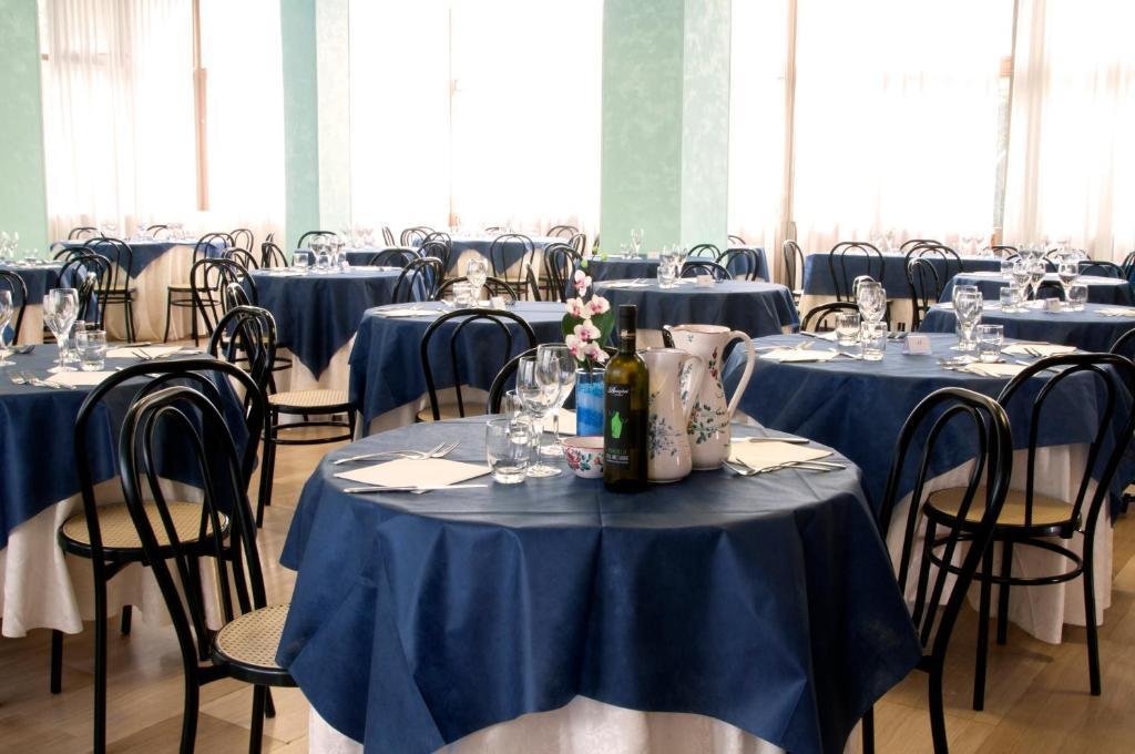 Hotel Royal Pesaro Zewnętrze zdjęcie
